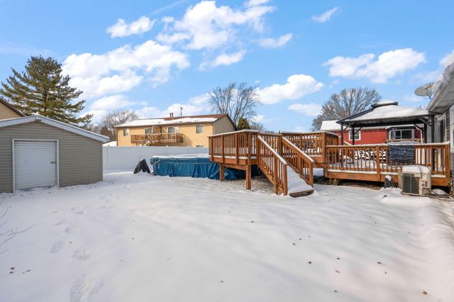 1407 Peachtree Drive, Valparaiso, IN 46383