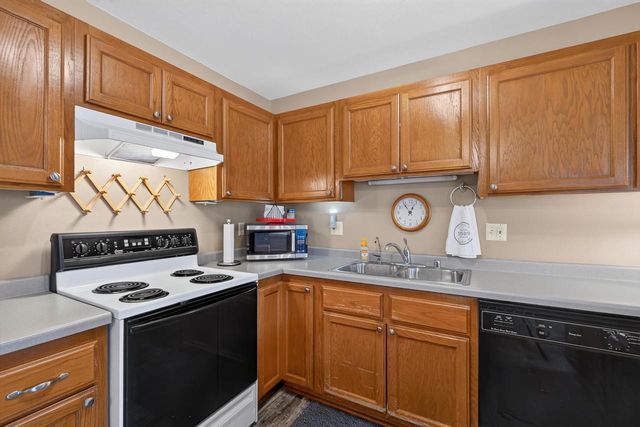 403 Hanson Road, Stoughton, WI 53589
