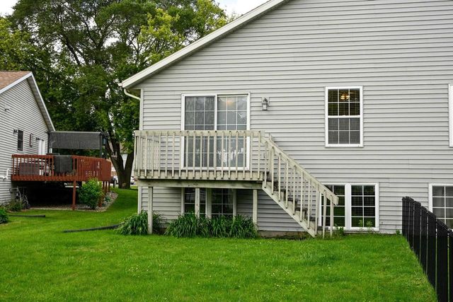 403 Hanson Road, Stoughton, WI 53589
