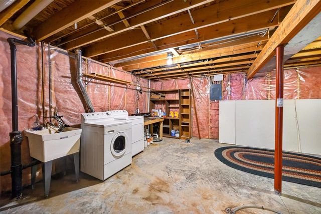 403 Hanson Road, Stoughton, WI 53589