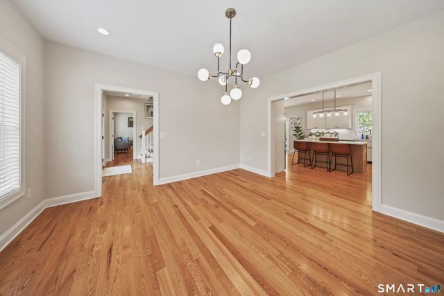 18 Hunting Ridge Road, Middlebury, CT 06762