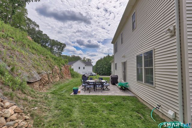 18 Hunting Ridge Road, Middlebury, CT 06762