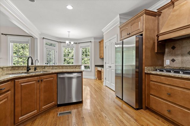 9875 Fieldcrest Drive, Apison, TN 37302