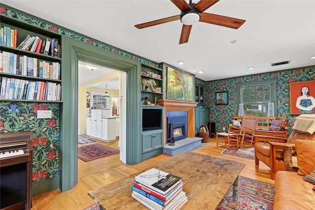 366 Morris Avenue, Providence, RI 02906