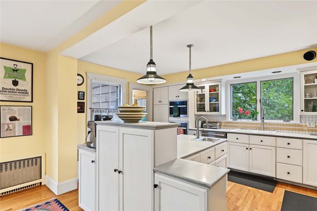 366 Morris Avenue, Providence, RI 02906