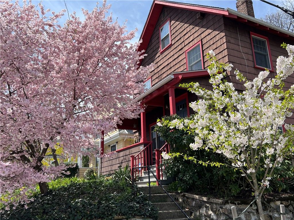 366 Morris Avenue, Providence, RI 02906