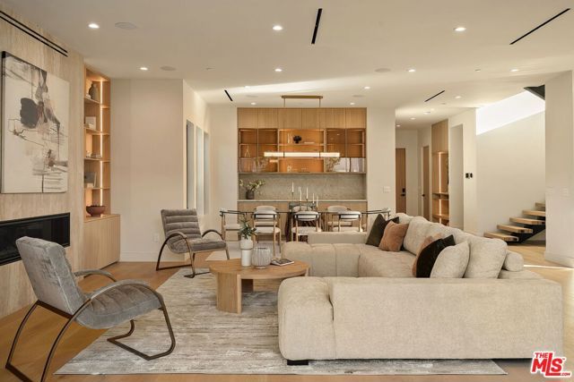 12657 Dewey Street, Los Angeles, CA 90066