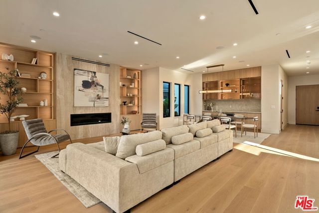 12657 Dewey Street, Los Angeles, CA 90066
