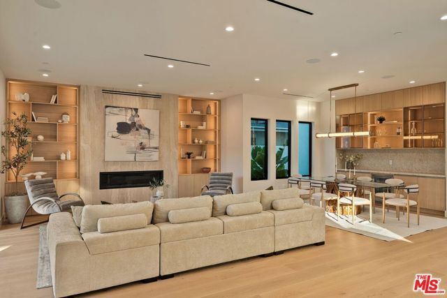 12657 Dewey Street, Los Angeles, CA 90066