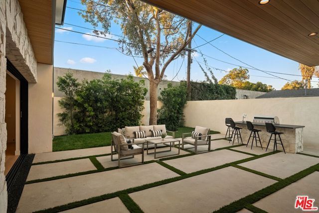 12657 Dewey Street, Los Angeles, CA 90066