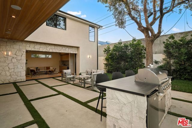 12657 Dewey Street, Los Angeles, CA 90066