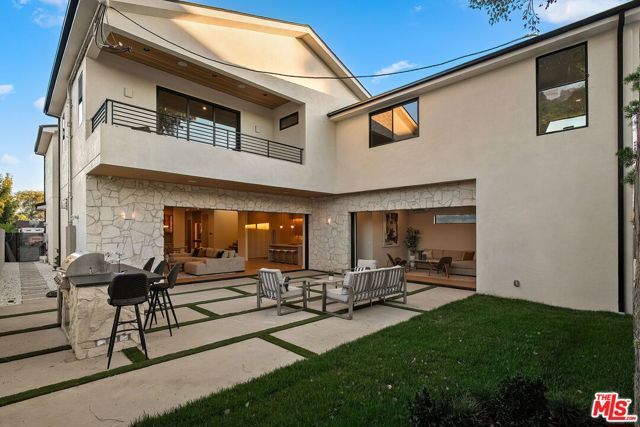 12657 Dewey Street, Los Angeles, CA 90066