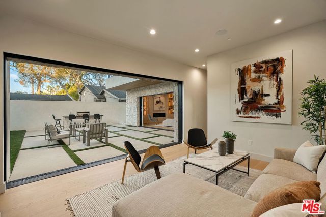 12657 Dewey Street, Los Angeles, CA 90066