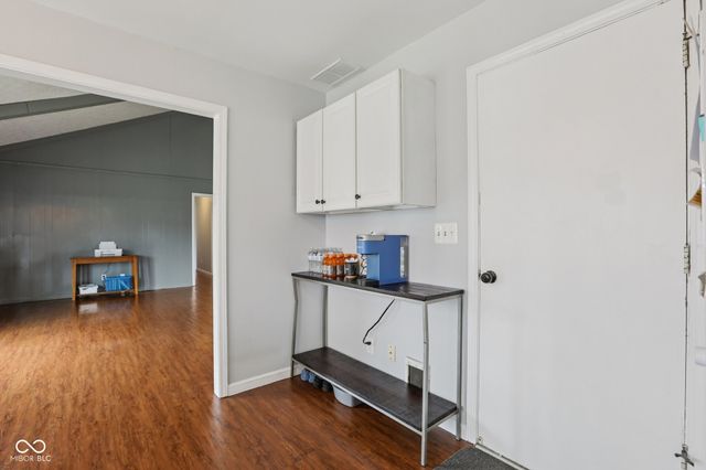 8445 Carthay Circle, Fishers, IN 46038