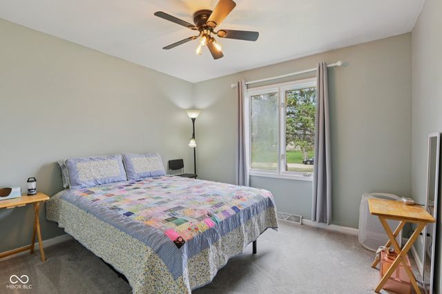 8445 Carthay Circle, Fishers, IN 46038