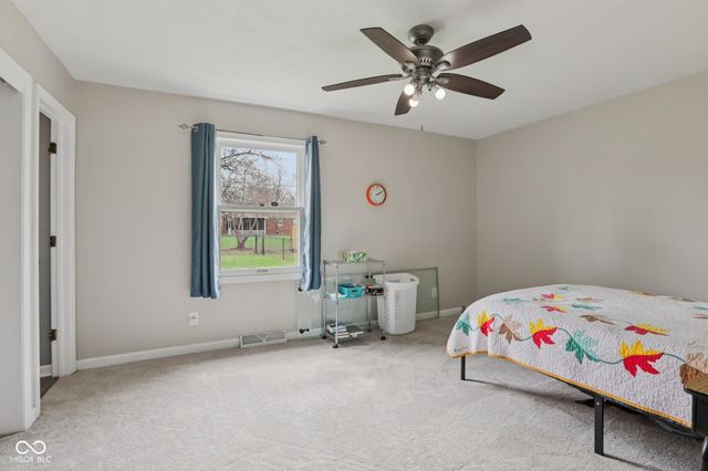 8445 Carthay Circle, Fishers, IN 46038