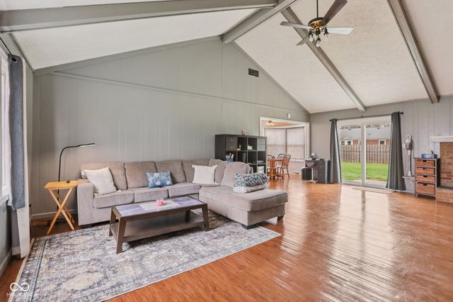 8445 Carthay Circle, Fishers, IN 46038