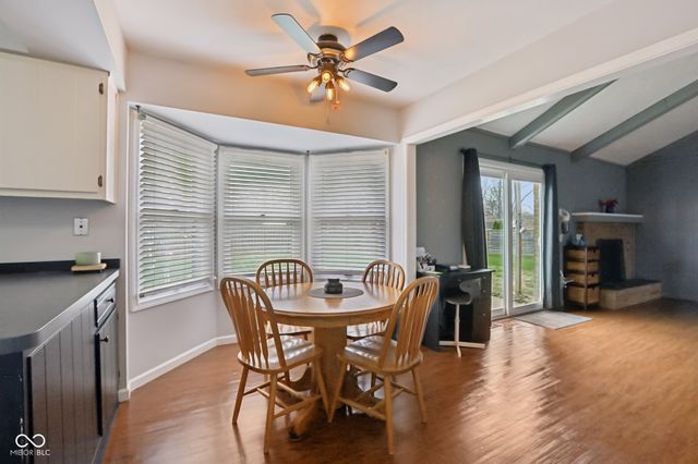 8445 Carthay Circle, Fishers, IN 46038