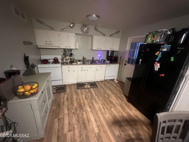 6725 S Downing Avenue, Tucson, AZ 85756