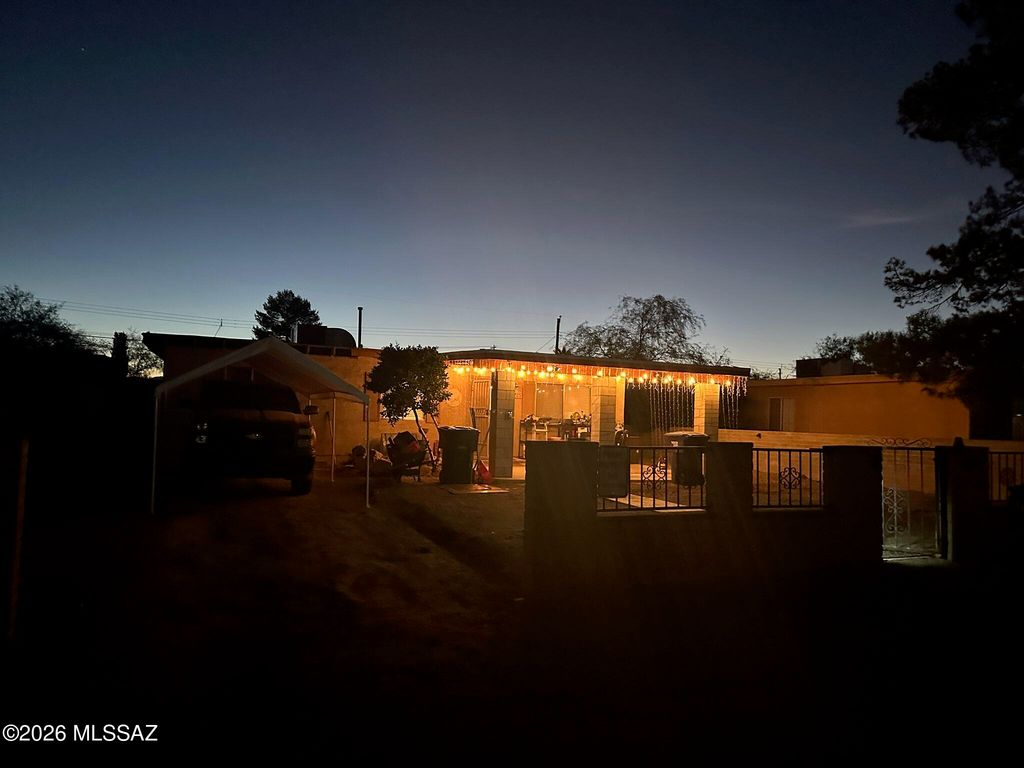 6725 S Downing Avenue, Tucson, AZ 85756