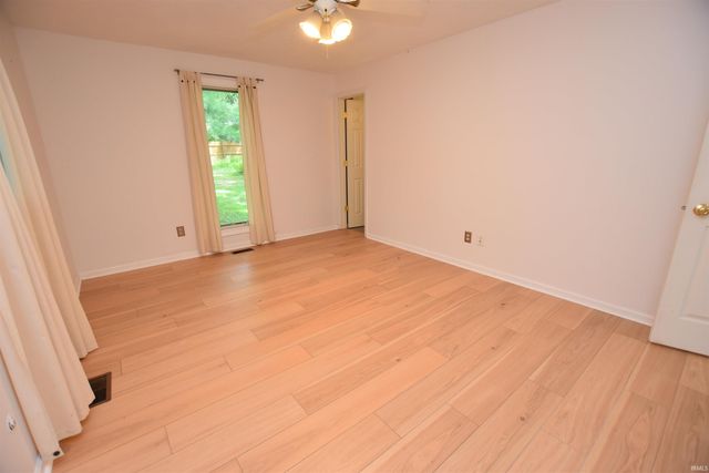 1423 E Bradshire Street, Bloomington, IN 47401