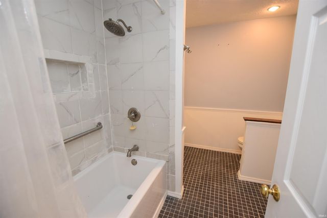 1423 E Bradshire Street, Bloomington, IN 47401