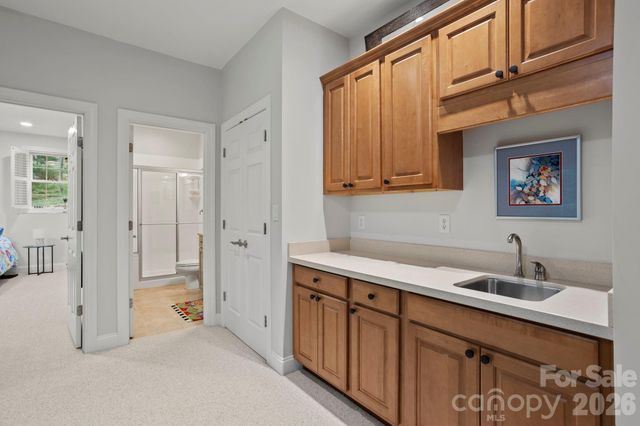 547 Pinnacle Peak Lane, Flat Rock, NC 28731
