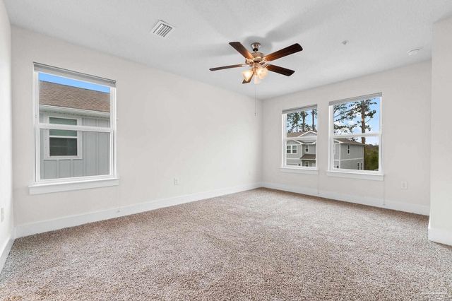 8913 Brigade Trl, Pensacola, FL 32534