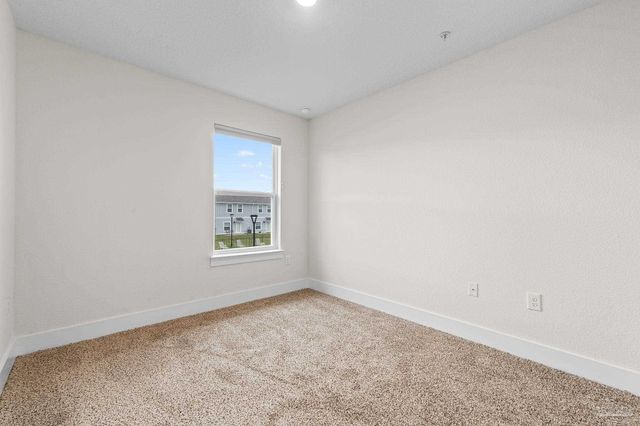 8913 Brigade Trl, Pensacola, FL 32534