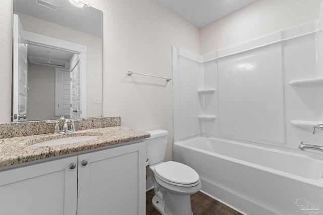 8913 Brigade Trl, Pensacola, FL 32534