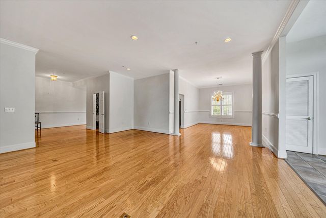 225 23rd St SW Apt 205, Roanoke, VA 24014