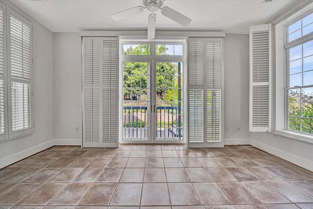 225 23rd St SW Apt 205, Roanoke, VA 24014