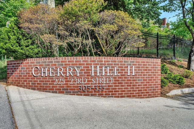 225 23rd St SW Apt 205, Roanoke, VA 24014