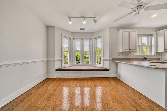 225 23rd St SW Apt 205, Roanoke, VA 24014
