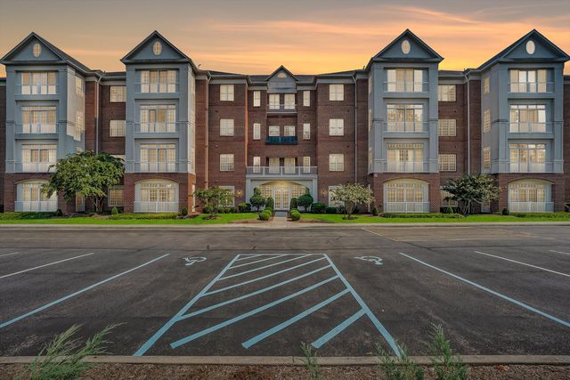 225 23rd St SW Apt 205, Roanoke, VA 24014