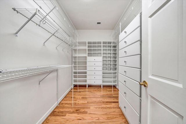 225 23rd St SW Apt 205, Roanoke, VA 24014