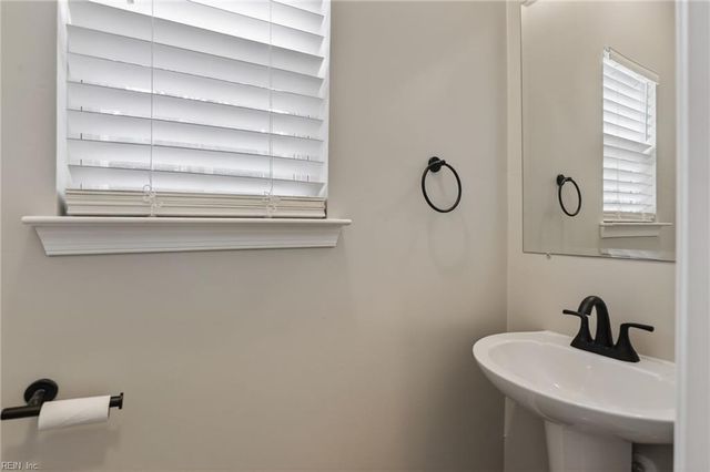 1905 Old Jolliff RD, Chesapeake, VA 23321