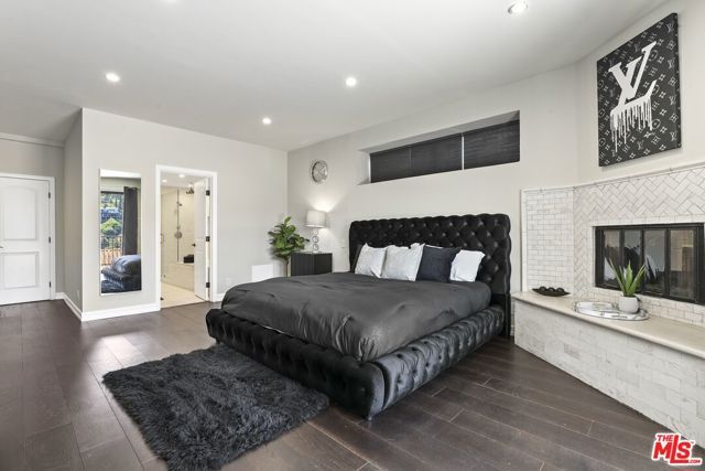 5940 Manola Way, Los Angeles, CA 90068