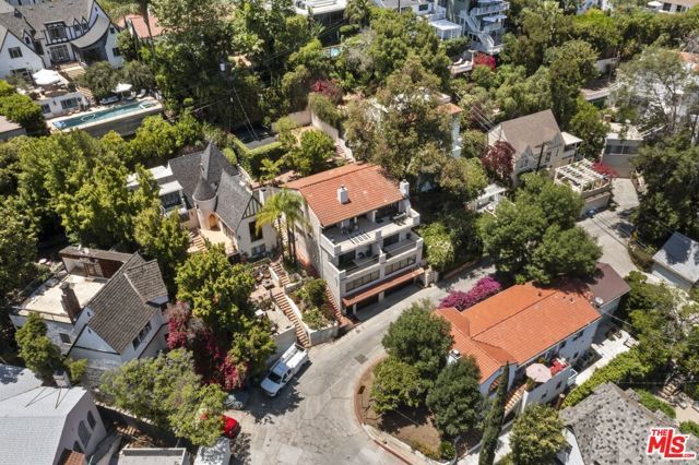 5940 Manola Way, Los Angeles, CA 90068