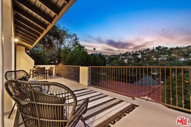 5940 Manola Way, Los Angeles, CA 90068