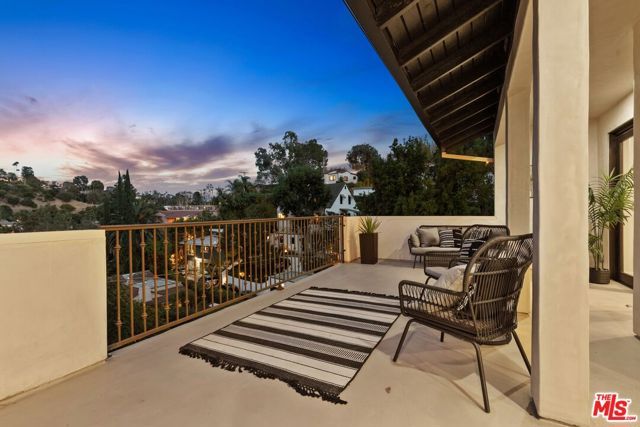 5940 Manola Way, Los Angeles, CA 90068