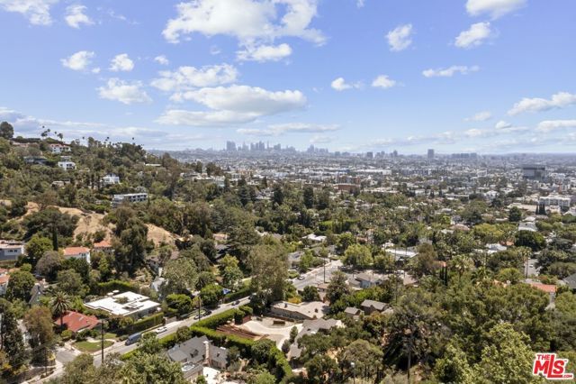 5940 Manola Way, Los Angeles, CA 90068