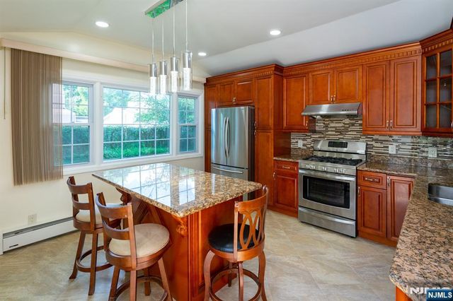 397 Hickory Avenue, Paramus, NJ 07652