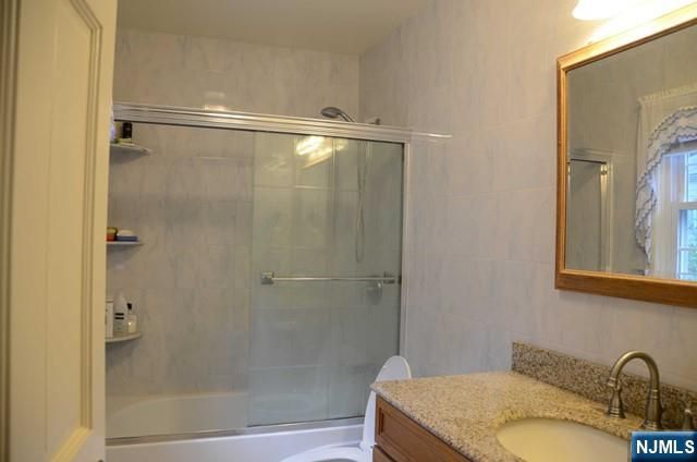 397 Hickory Avenue, Paramus, NJ 07652