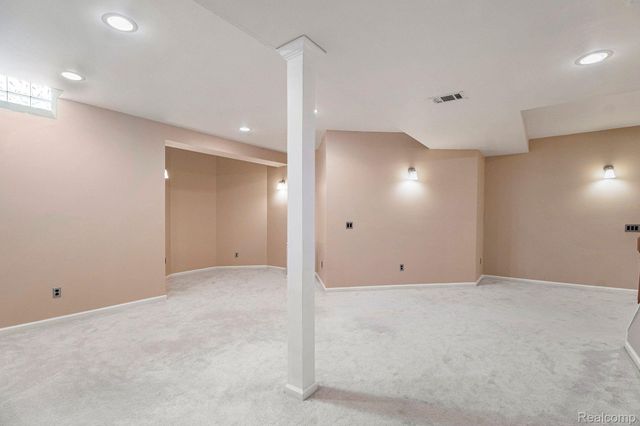 1028 MAYA Court Unit, Troy, MI 48085