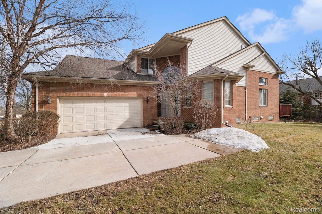 1028 MAYA Court Unit, Troy, MI 48085