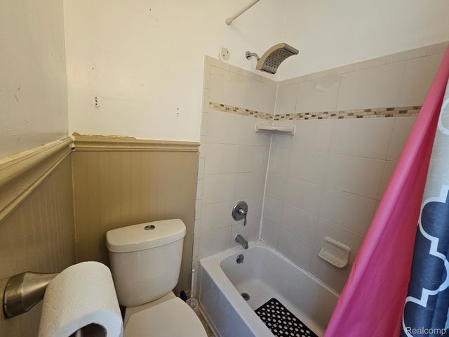 4417 Elizabeth Street, Wayne, MI 48184