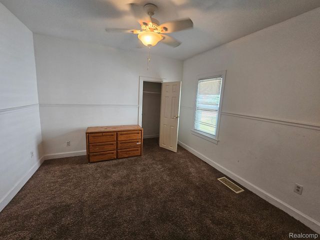 4417 Elizabeth Street, Wayne, MI 48184