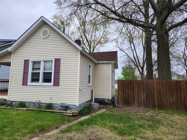 4417 Elizabeth Street, Wayne, MI 48184