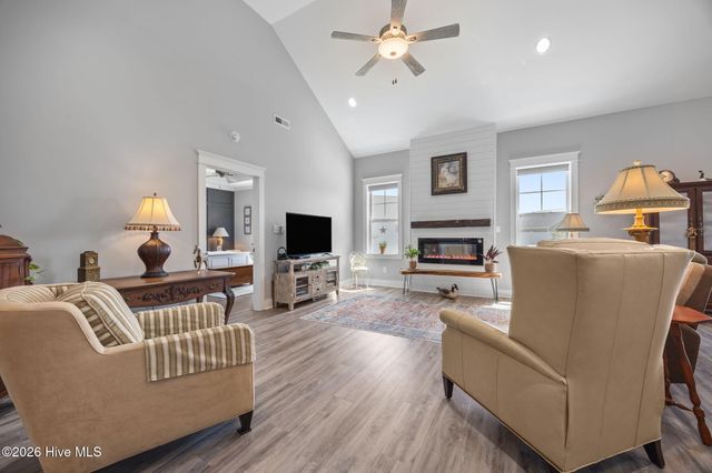 231 Eureka Avenue, Washington, NC 27889